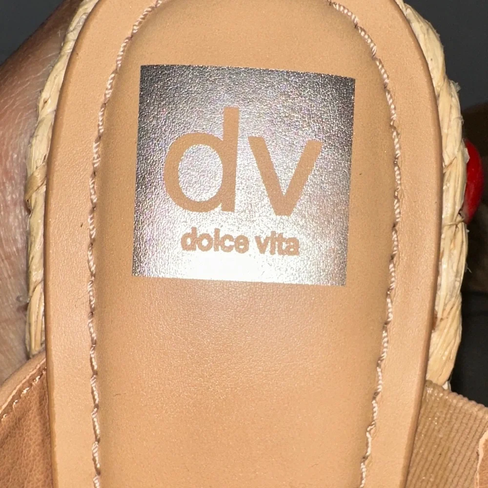 Dolce Vita Tan Espadrille‎ Wedge Sandals with Buckle Straps